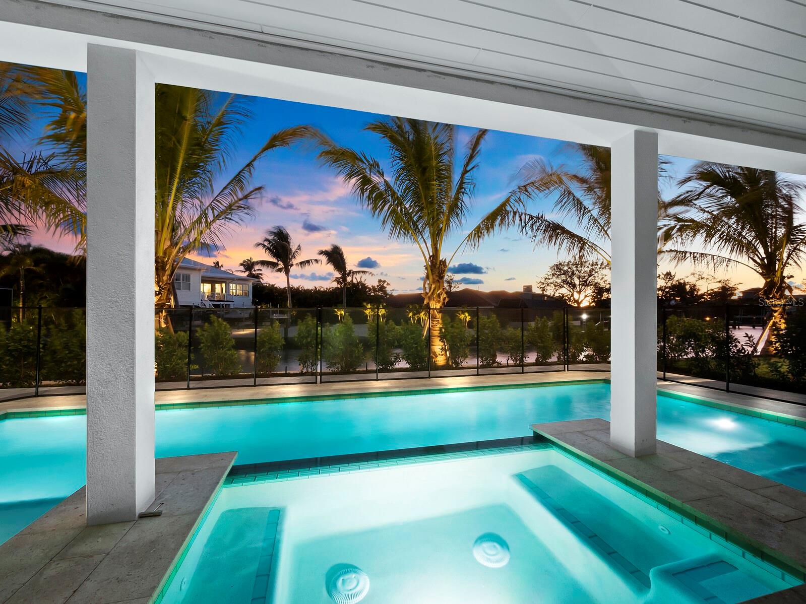 LONGBOAT SHORES - Residential