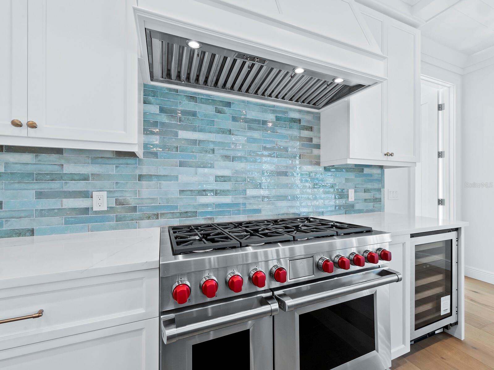 LONGBOAT SHORES - Residential