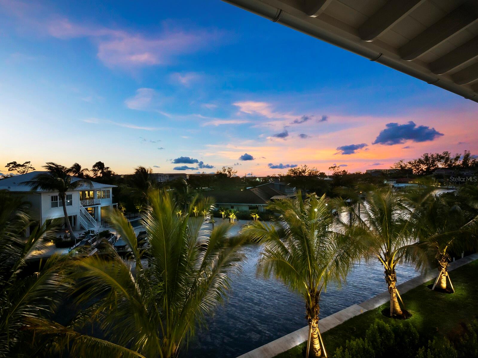 LONGBOAT SHORES - Residential