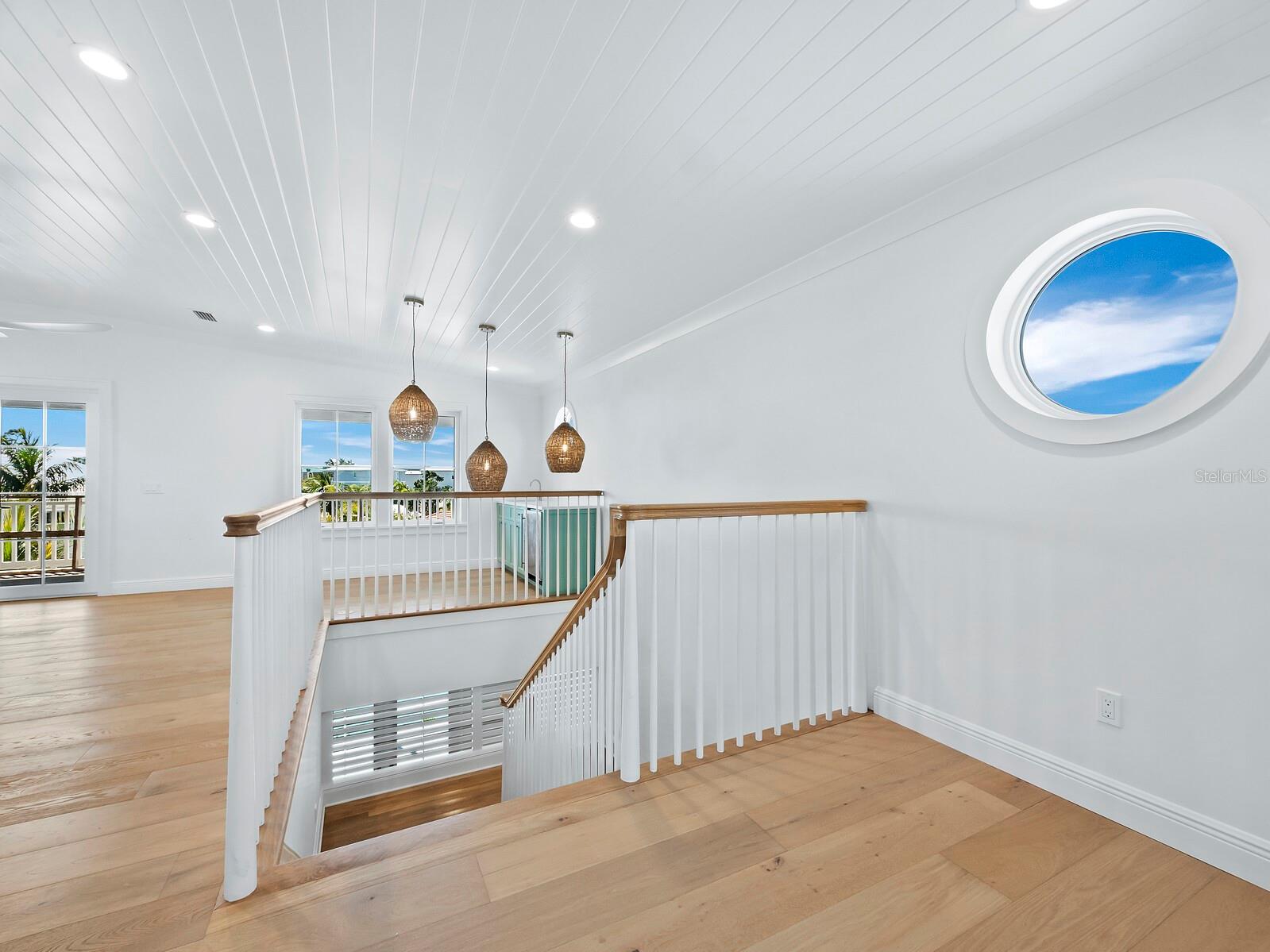 LONGBOAT SHORES - Residential