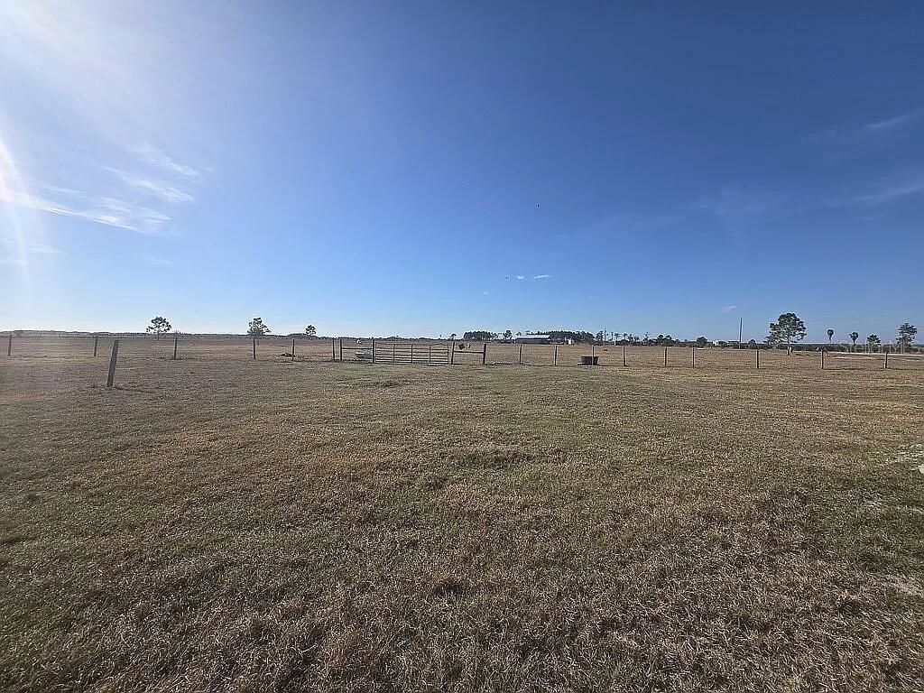 Photo of 707 Chihuahua Road, Sebring, FL 33870 (MLS # O6395927)
