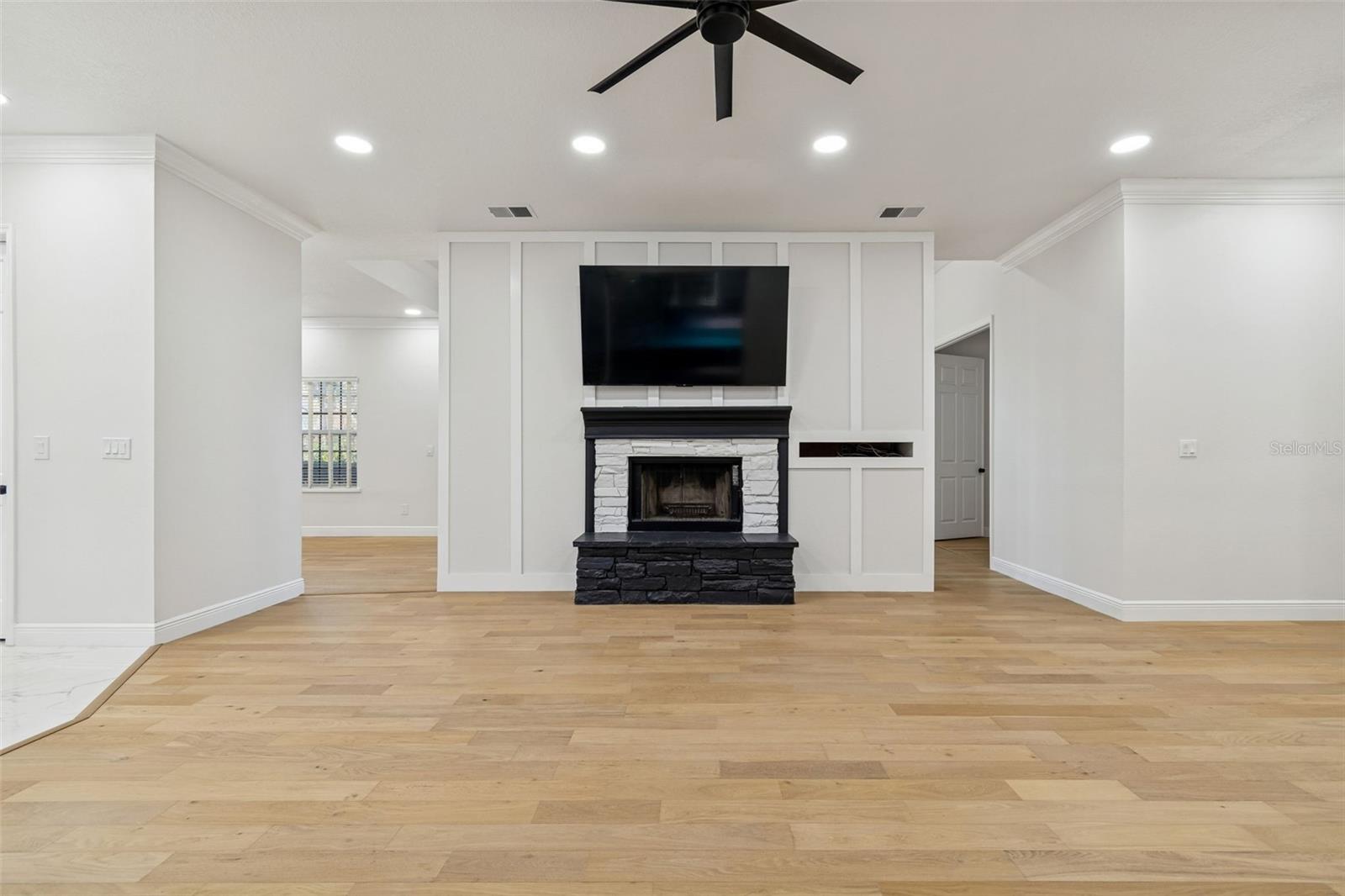 LAKE FERN VILLAS - Residential