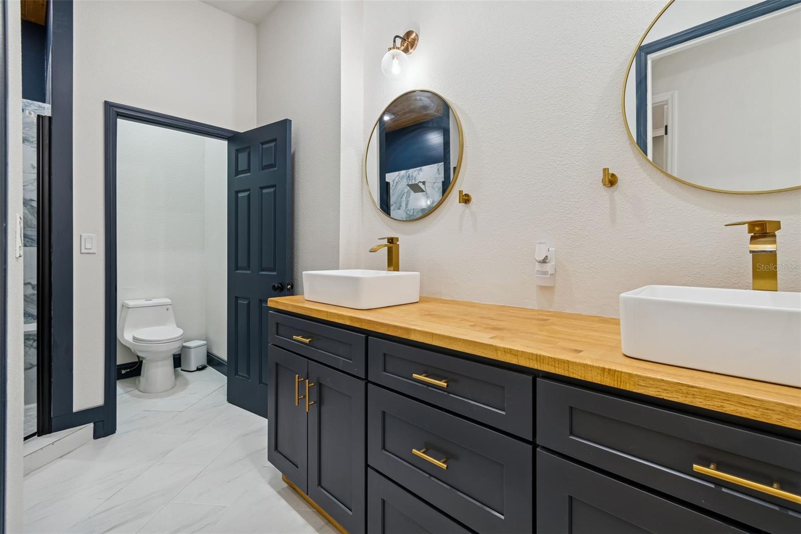 LAKE FERN VILLAS - Residential