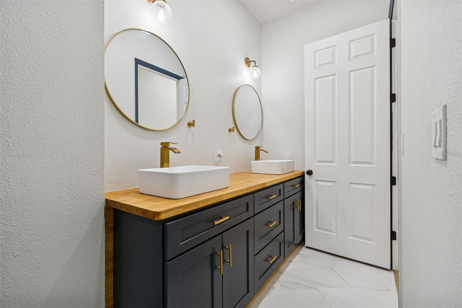 LAKE FERN VILLAS - Residential