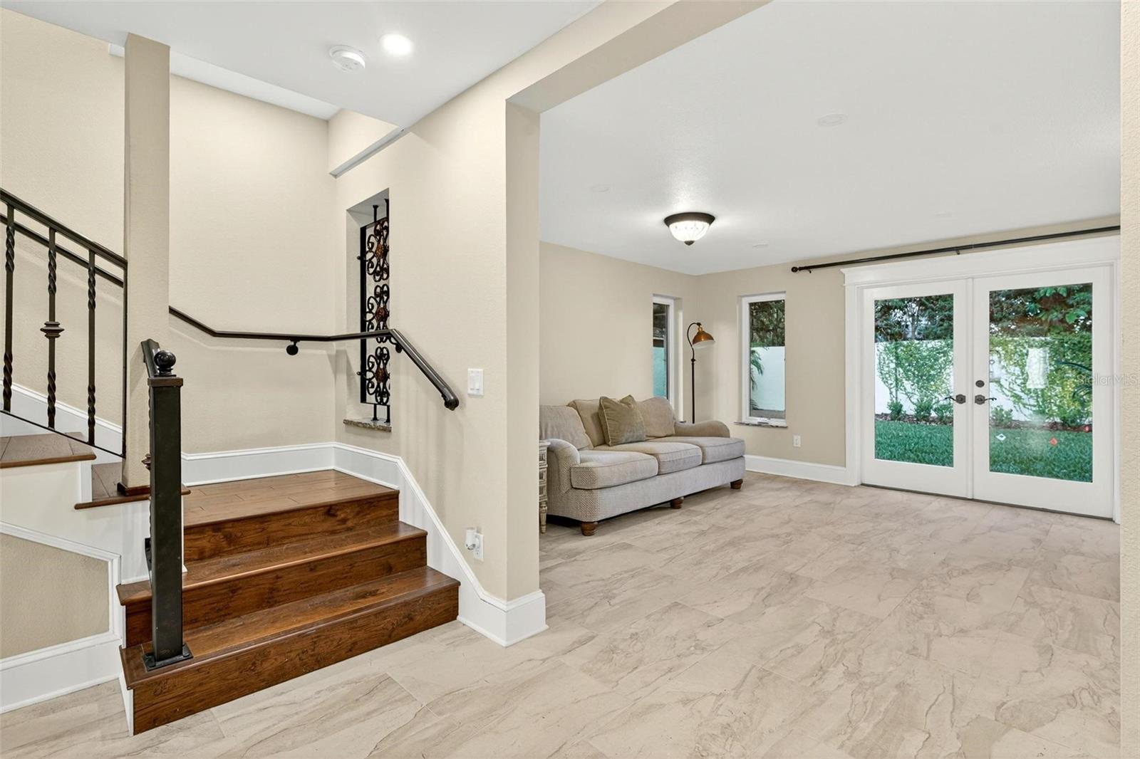 IVANHOE PARK REP - Residential