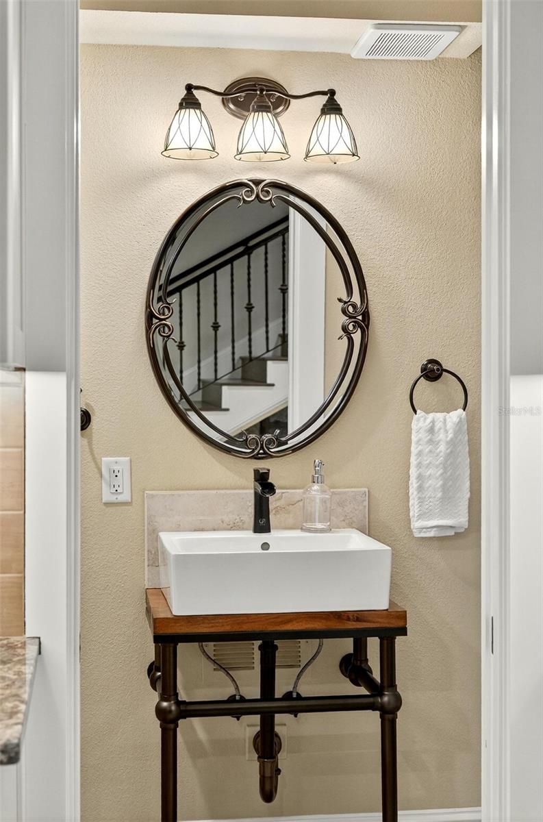 IVANHOE PARK REP - Residential