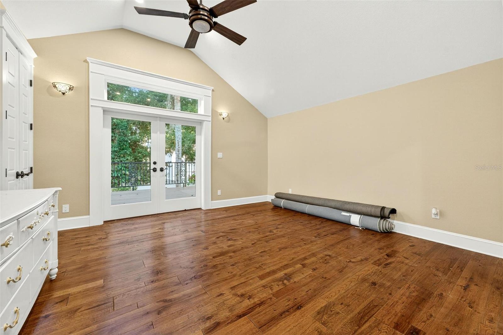 IVANHOE PARK REP - Residential