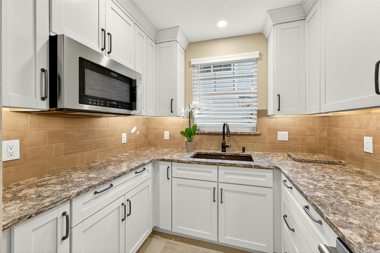 IVANHOE PARK REP - Residential