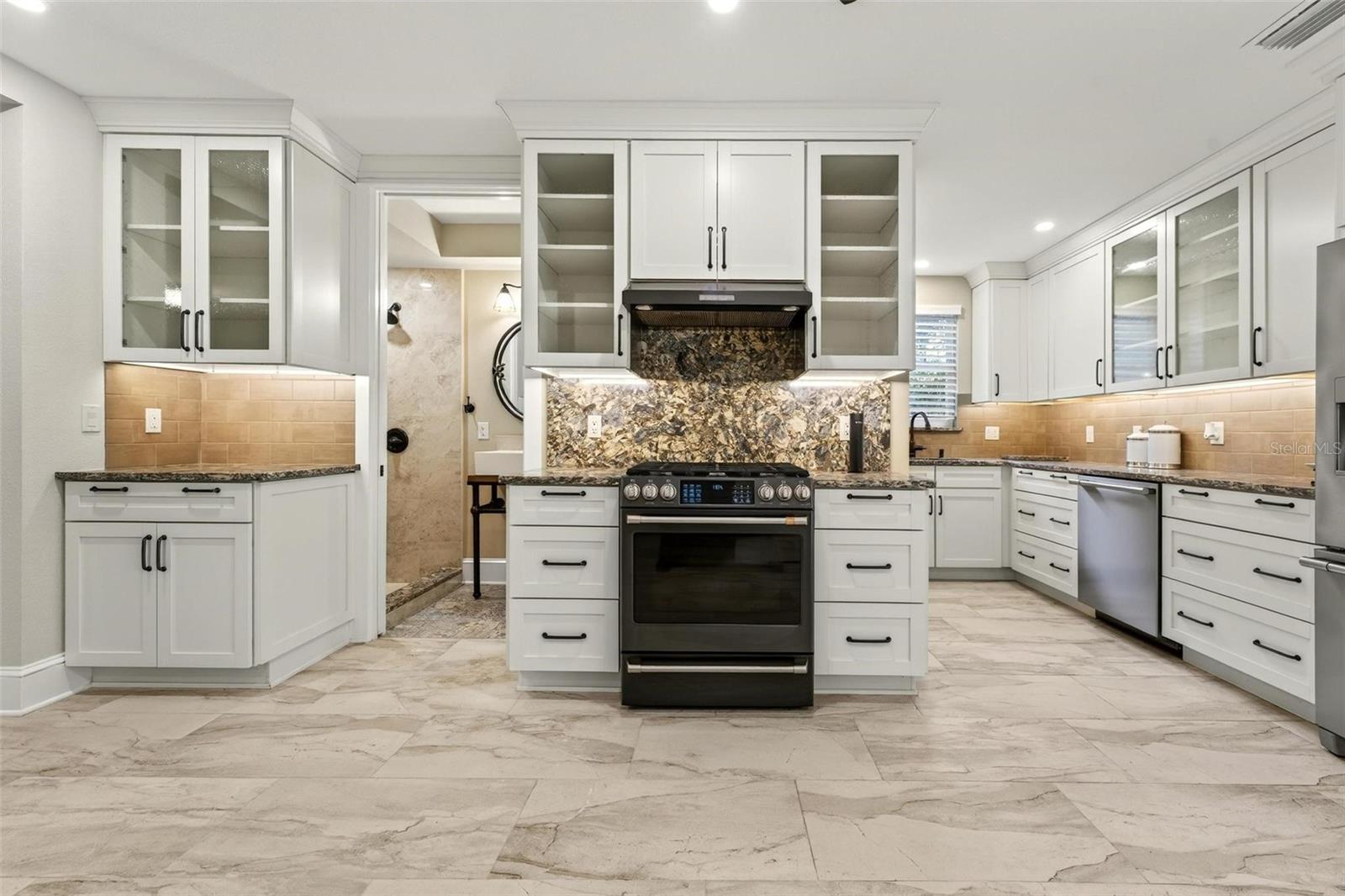 IVANHOE PARK REP - Residential