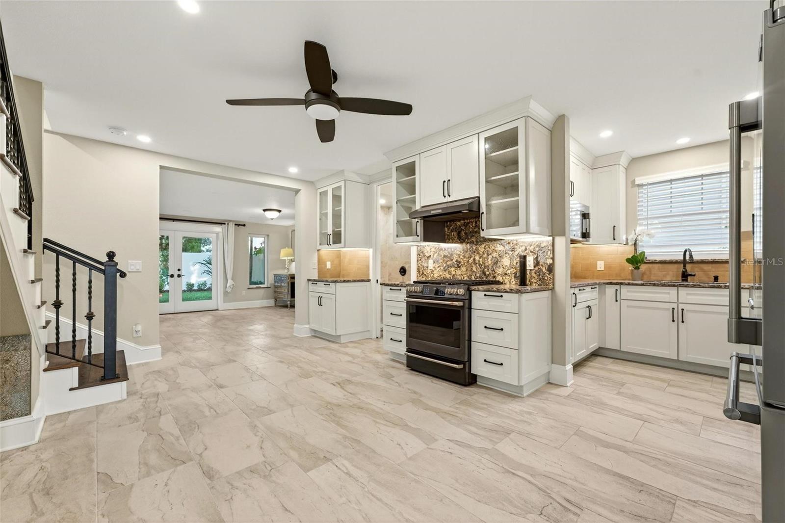 IVANHOE PARK REP - Residential