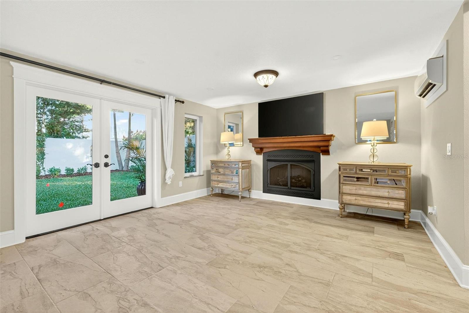 IVANHOE PARK REP - Residential