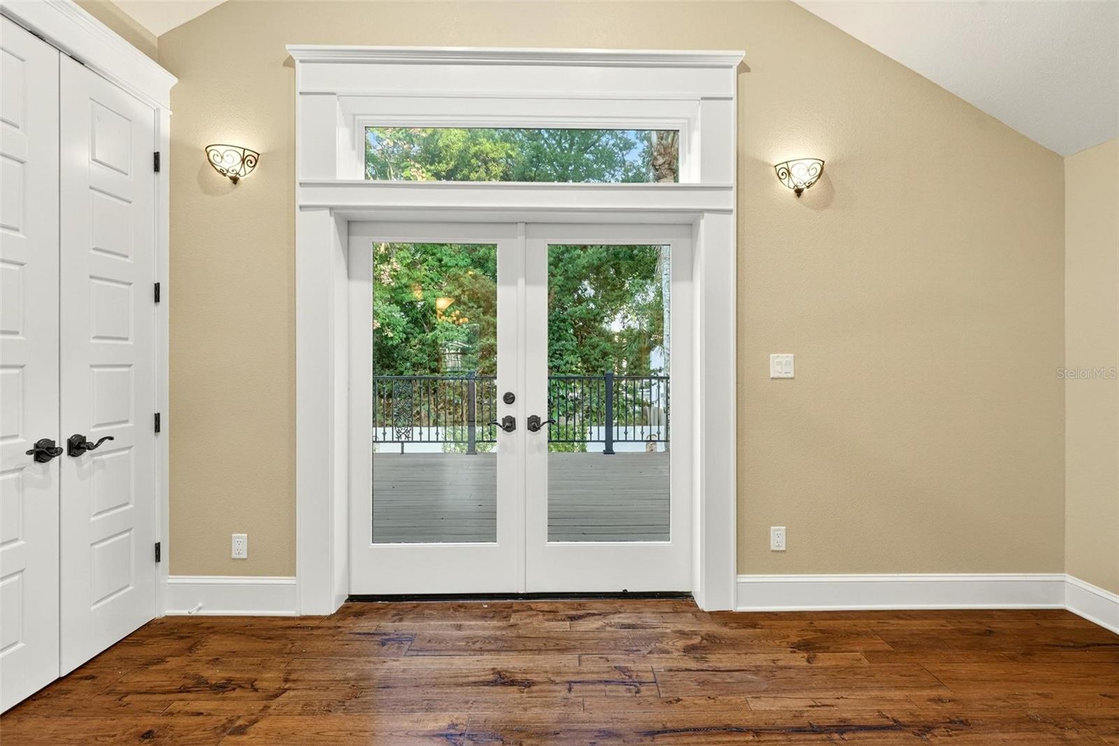 IVANHOE PARK REP - Residential