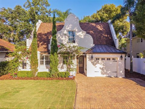 Photo of 1231 Poinsettia Avenue, Orlando, FL 32804 (MLS # O6357849)