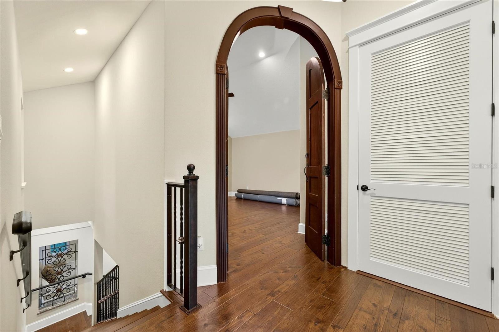 IVANHOE PARK REP - Residential