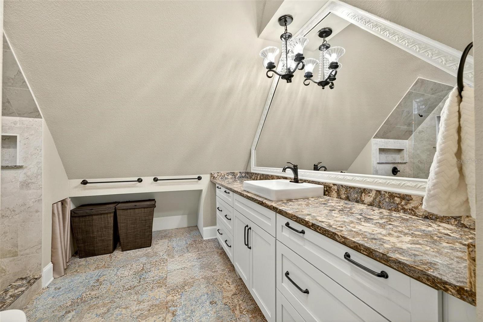 IVANHOE PARK REP - Residential