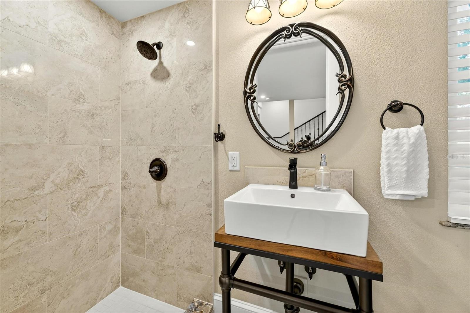 IVANHOE PARK REP - Residential