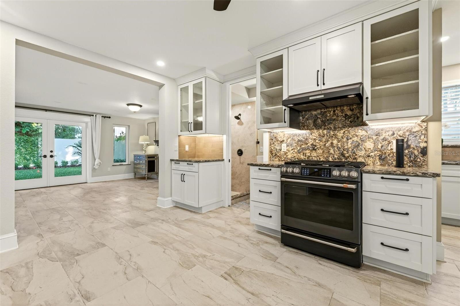 IVANHOE PARK REP - Residential