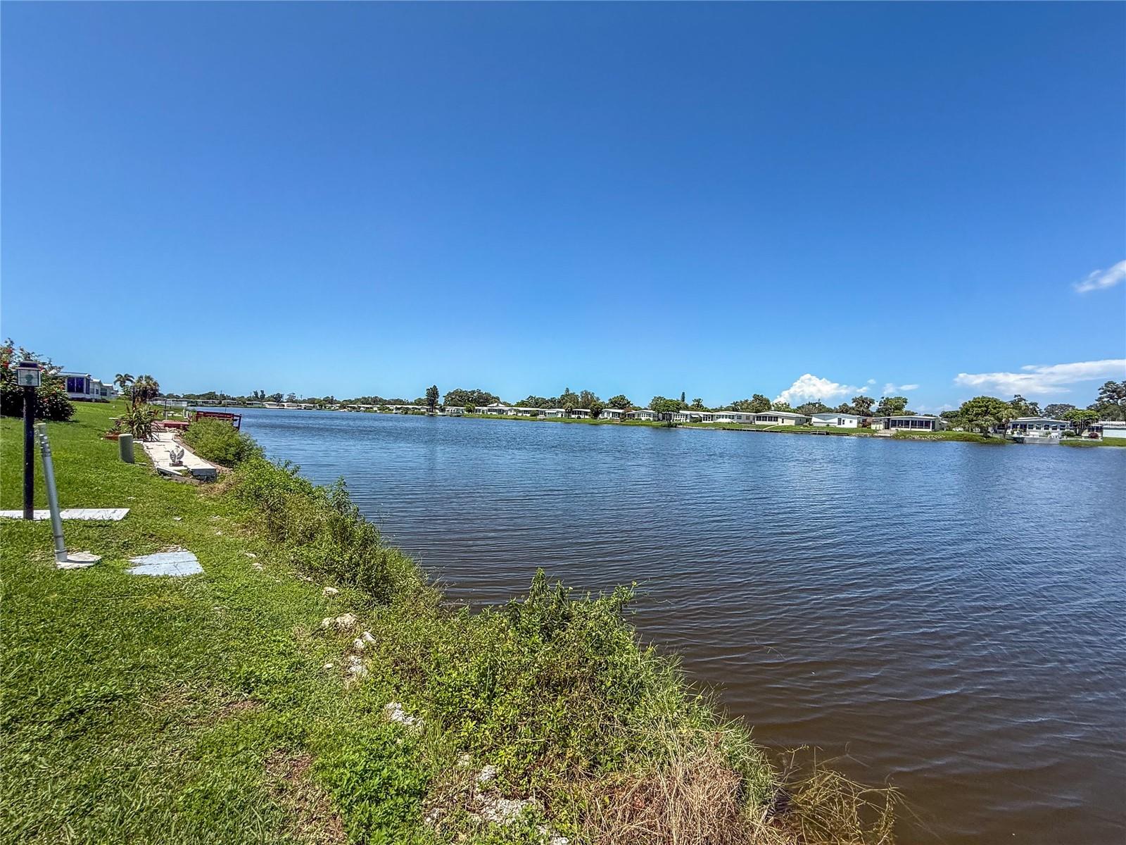 PALM LAKE ESTATES - Residential