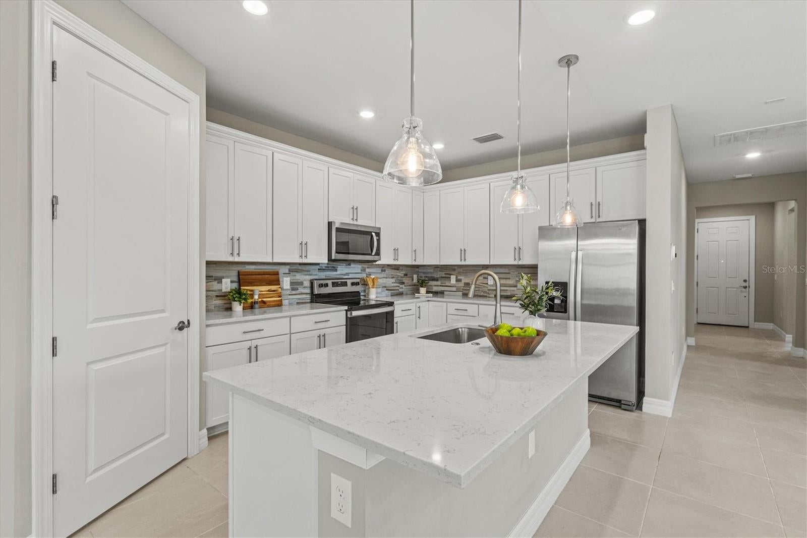 2534 GABEL OAK DRIVE, NORTH PORT, FL, 34289 1 2534 GABEL OAK DRIVE