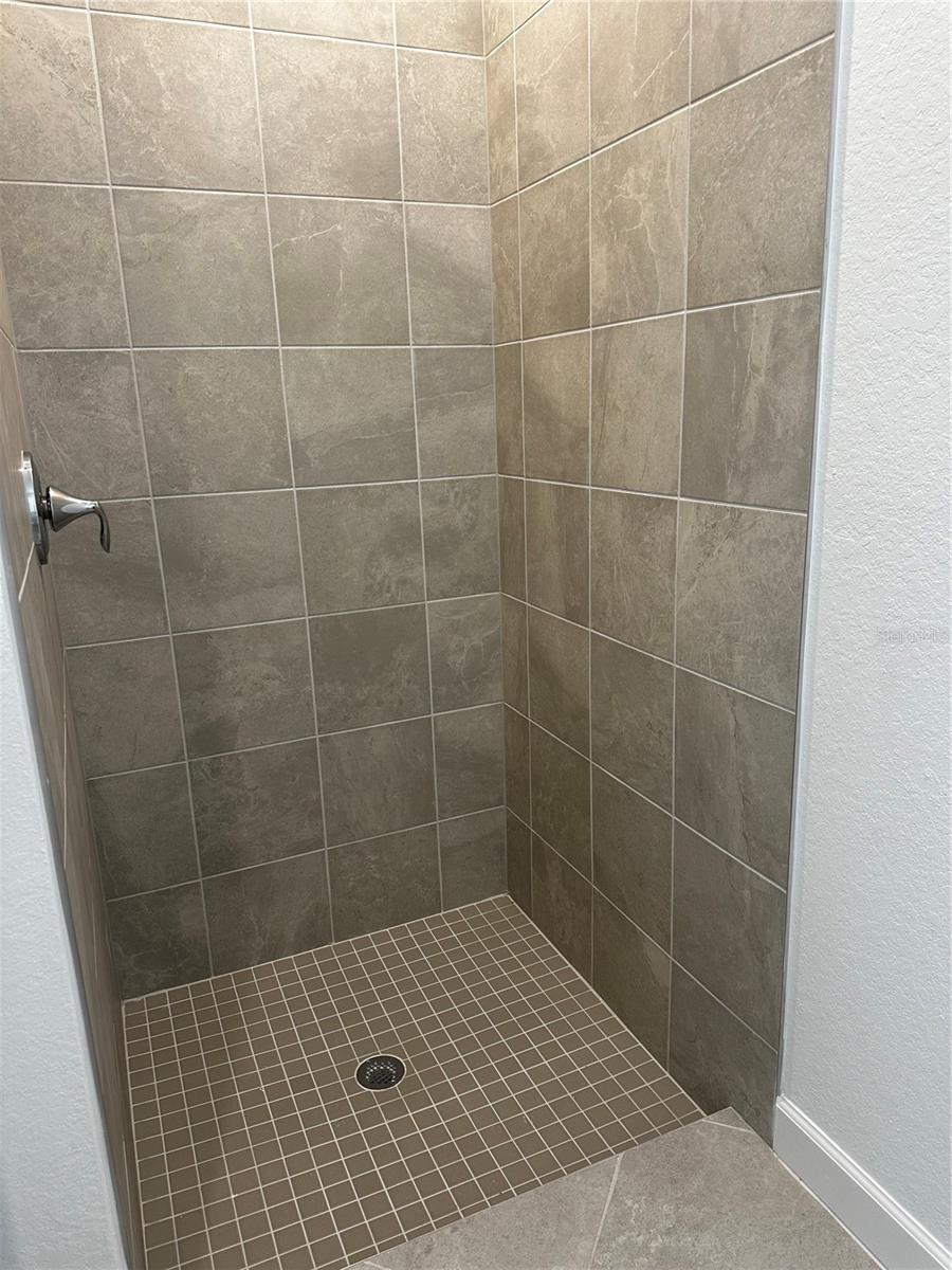 ISLAND LKS/COCO BAY - Residential