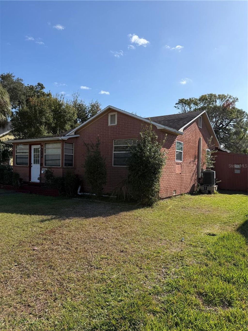 Photo of 818 40th Avenue S, St Petersburg, FL 33705 (MLS # TB8456767)