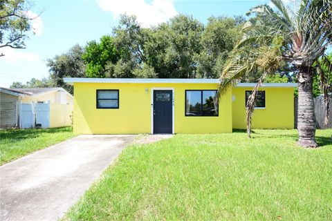 Photo of 11048 105th Lane, Largo, FL 33773 (MLS # TB8429885)