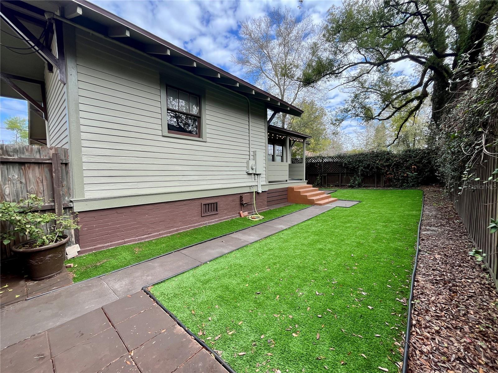 SEMINOLE HEIGHTS - Residential Lease