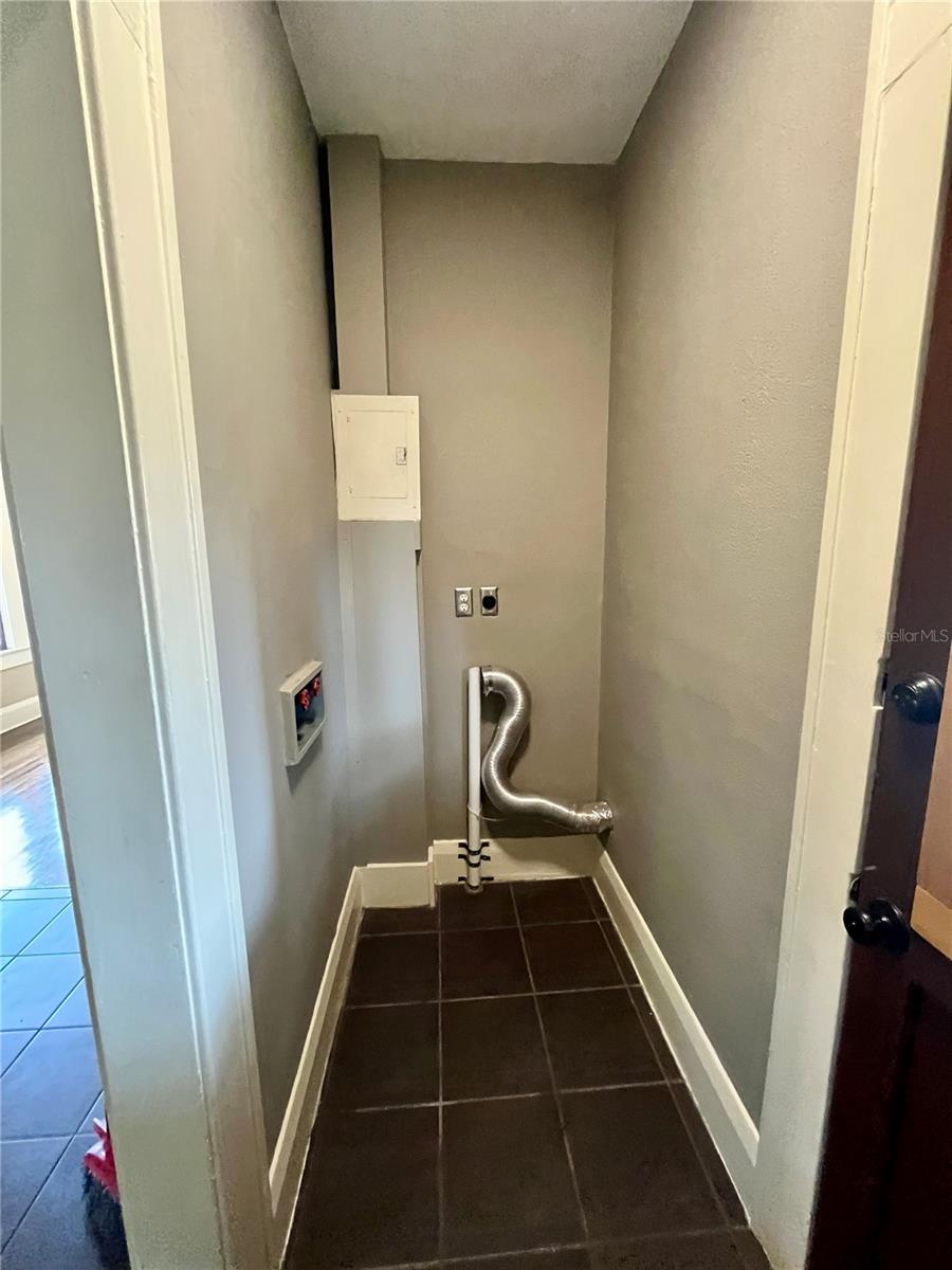 SEMINOLE HEIGHTS - Residential Lease