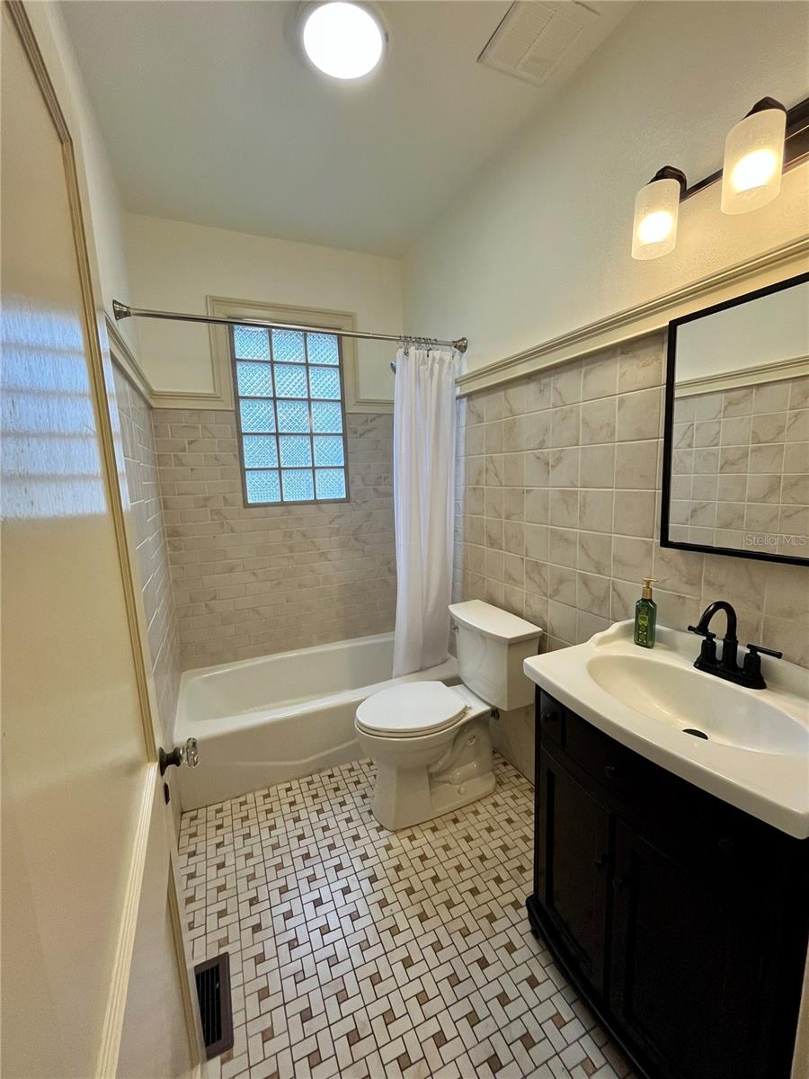 SEMINOLE HEIGHTS - Residential Lease