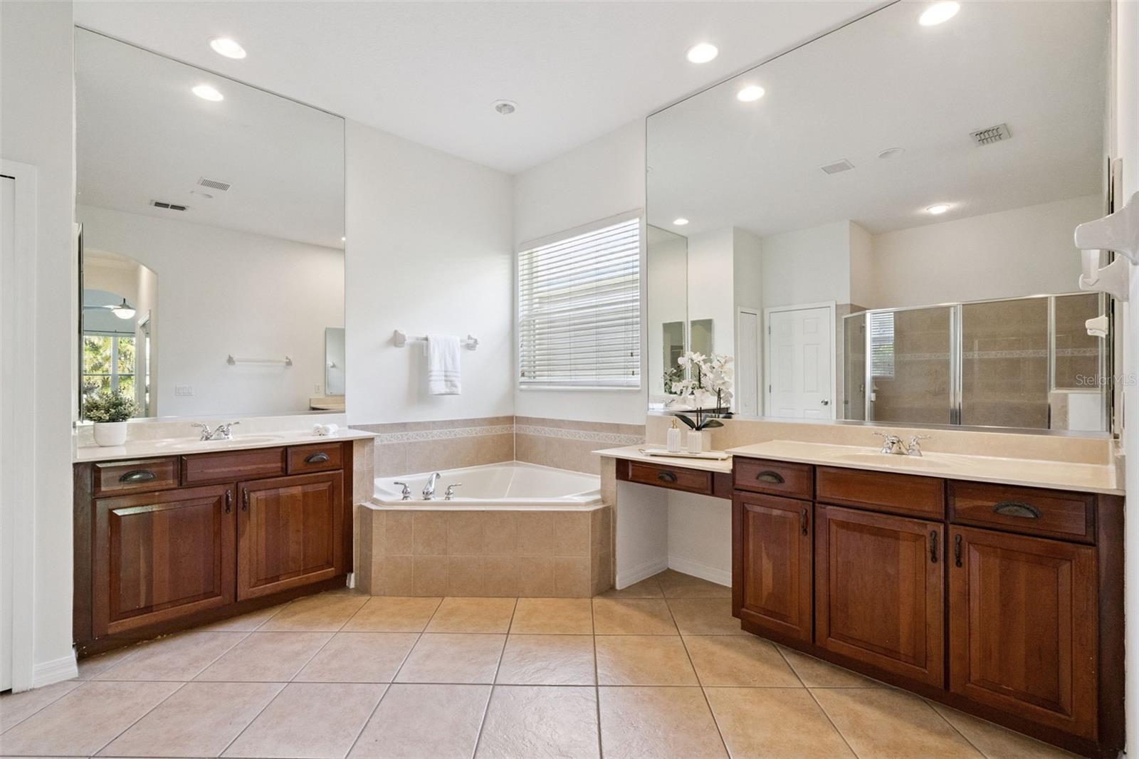 PROVIDENCE PH 01 50 03 - Residential