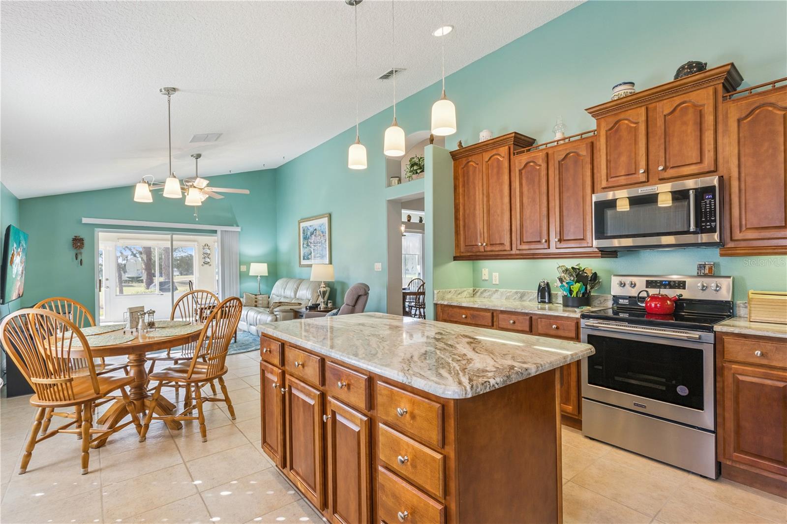 PLANTATION AT LEESBURG BELLE TERRE VILLAGE L - Residential