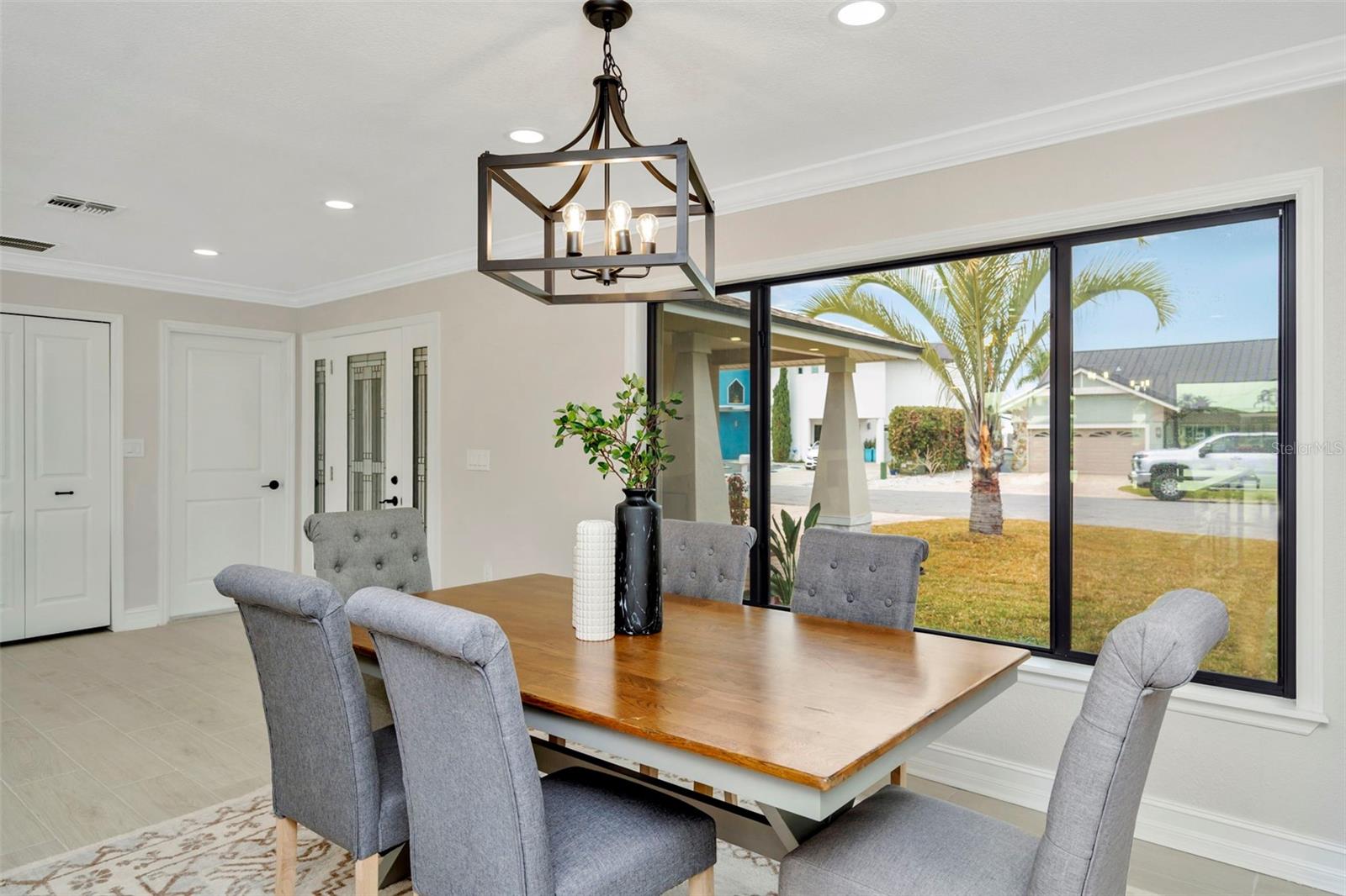 CAPRI ISLE - Residential