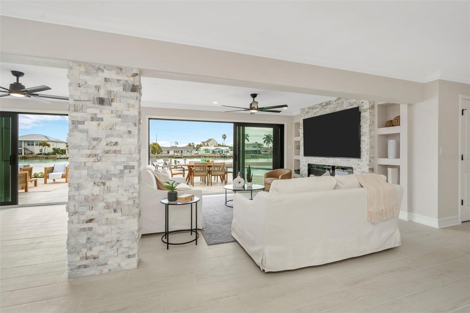 CAPRI ISLE - Residential