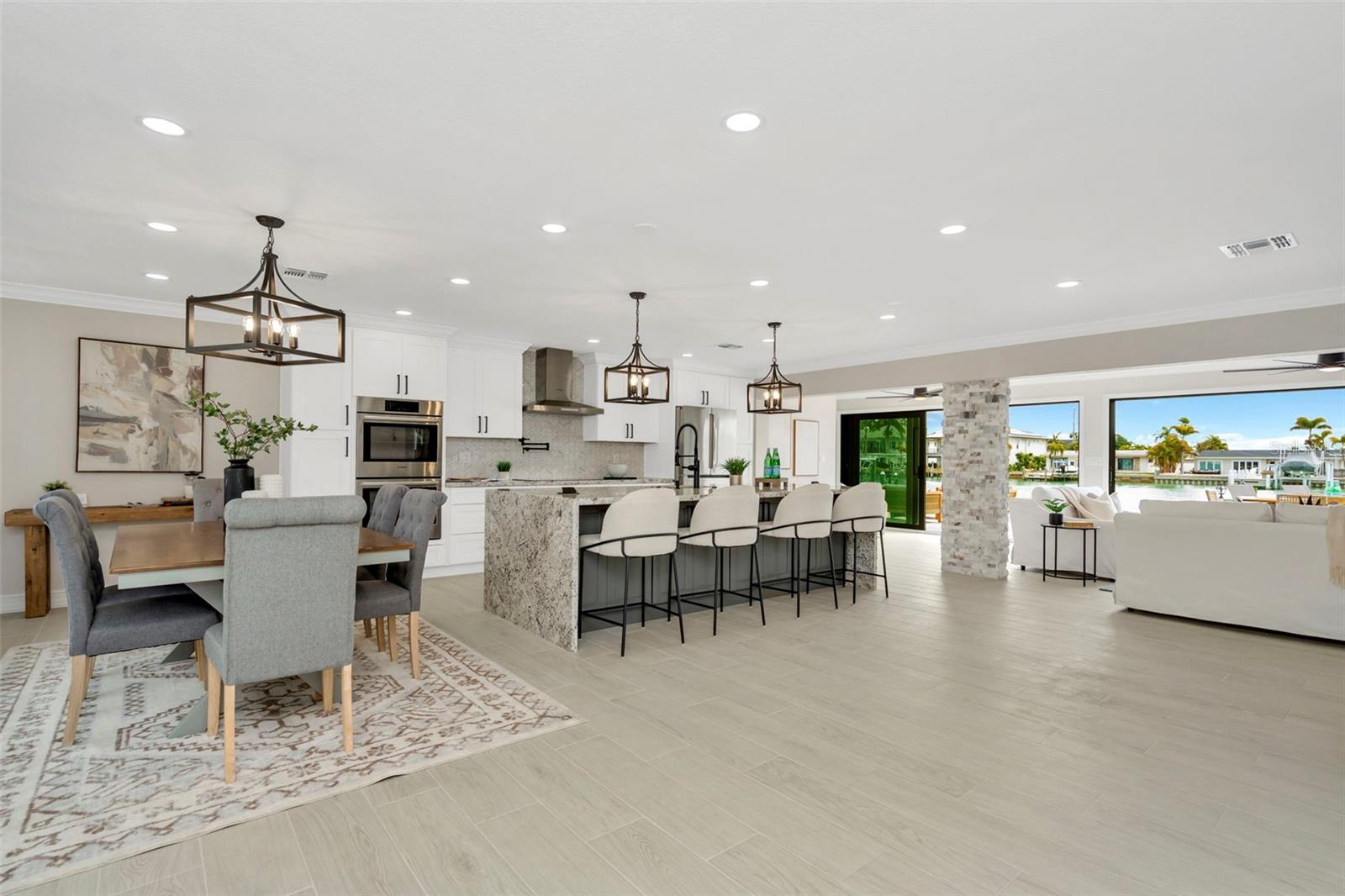 CAPRI ISLE - Residential