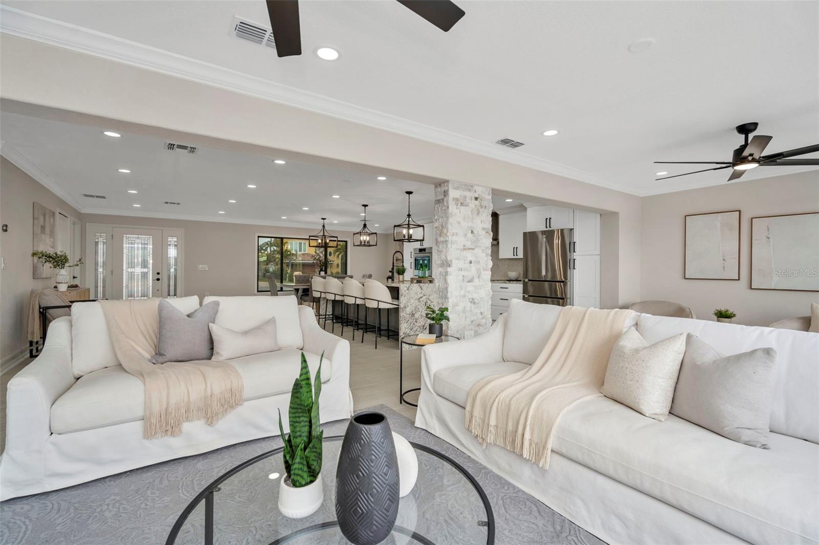 CAPRI ISLE - Residential