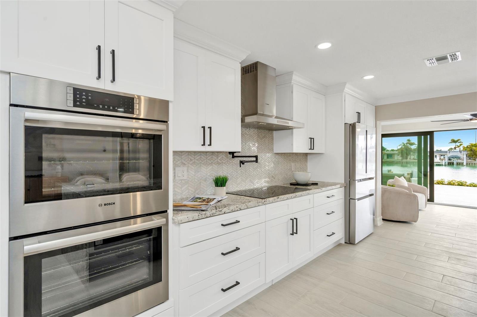 CAPRI ISLE - Residential