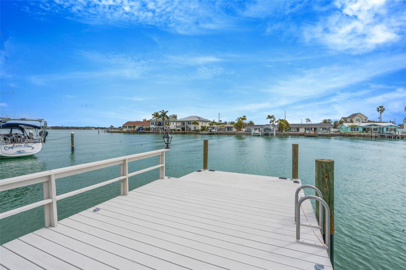 CAPRI ISLE - Residential