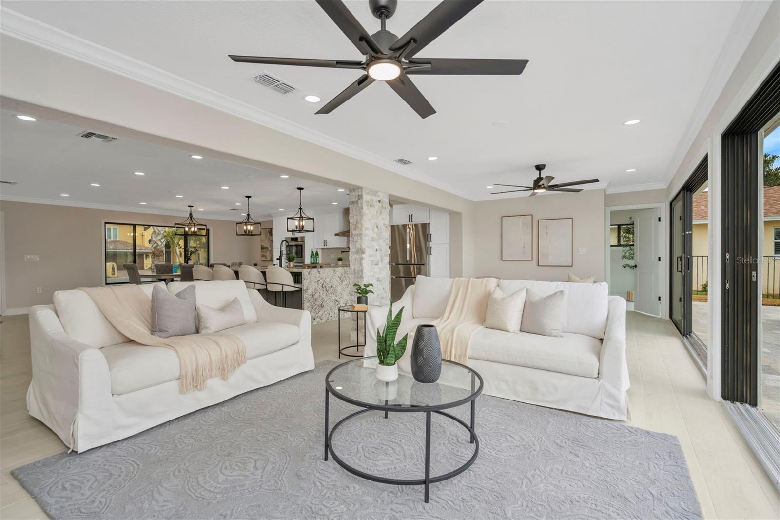 CAPRI ISLE - Residential