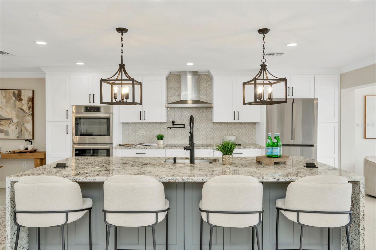 CAPRI ISLE - Residential