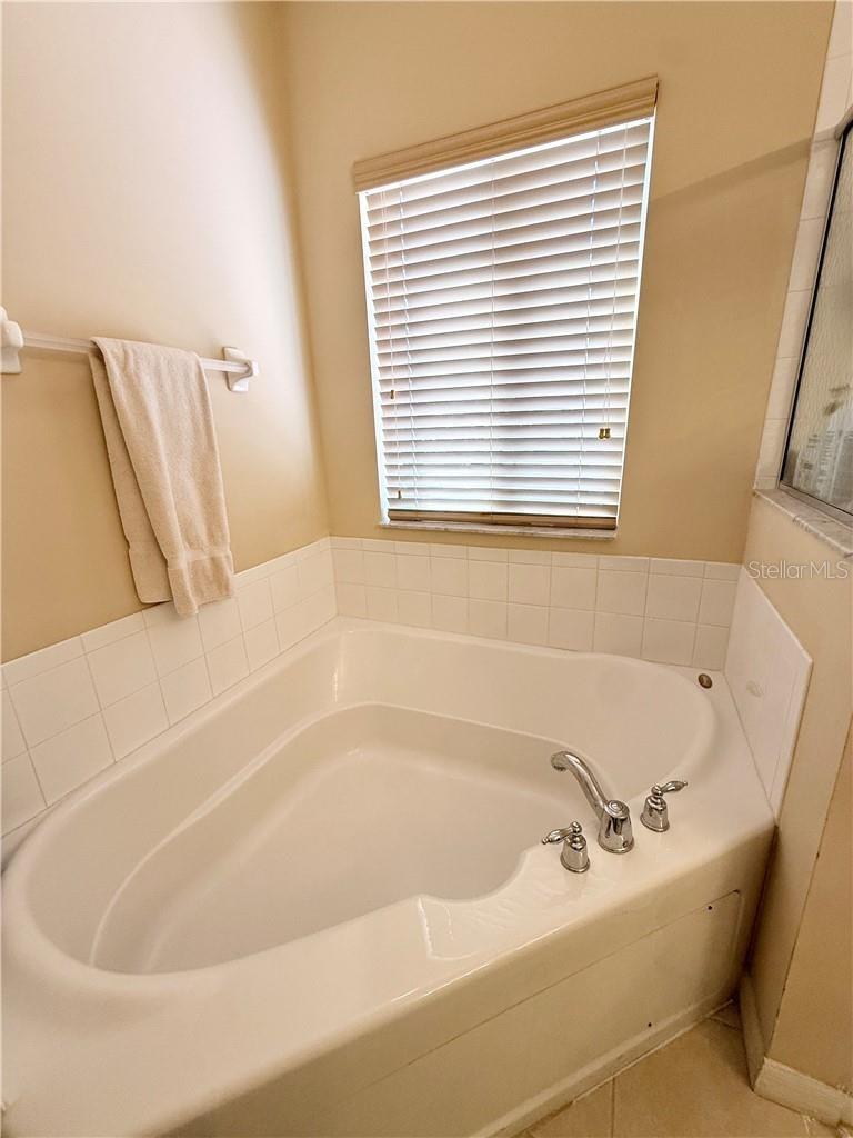 LAGUNA LAKES A B C D E G K & L - Residential