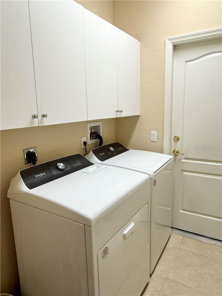 LAGUNA LAKES A B C D E G K & L - Residential