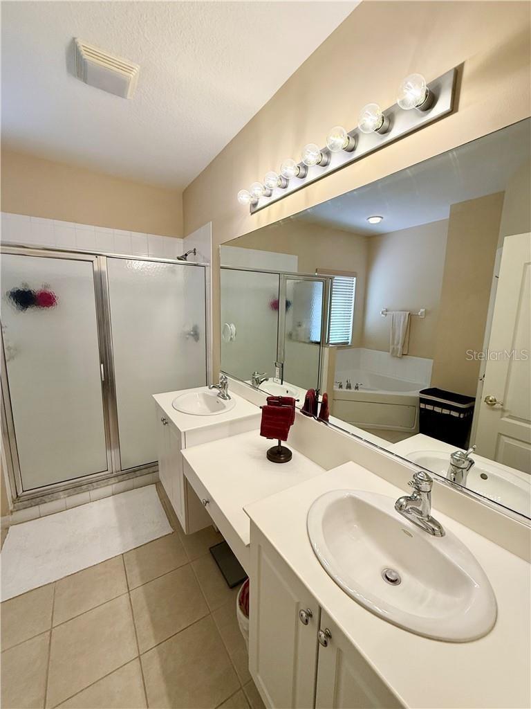 LAGUNA LAKES A B C D E G K & L - Residential