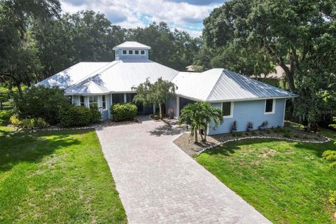 A home in PARRISH