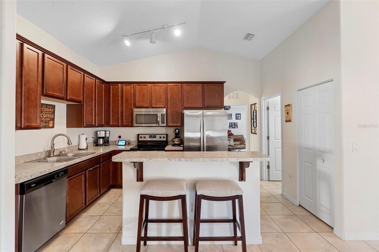 3825 ARBORVITAE WAY
