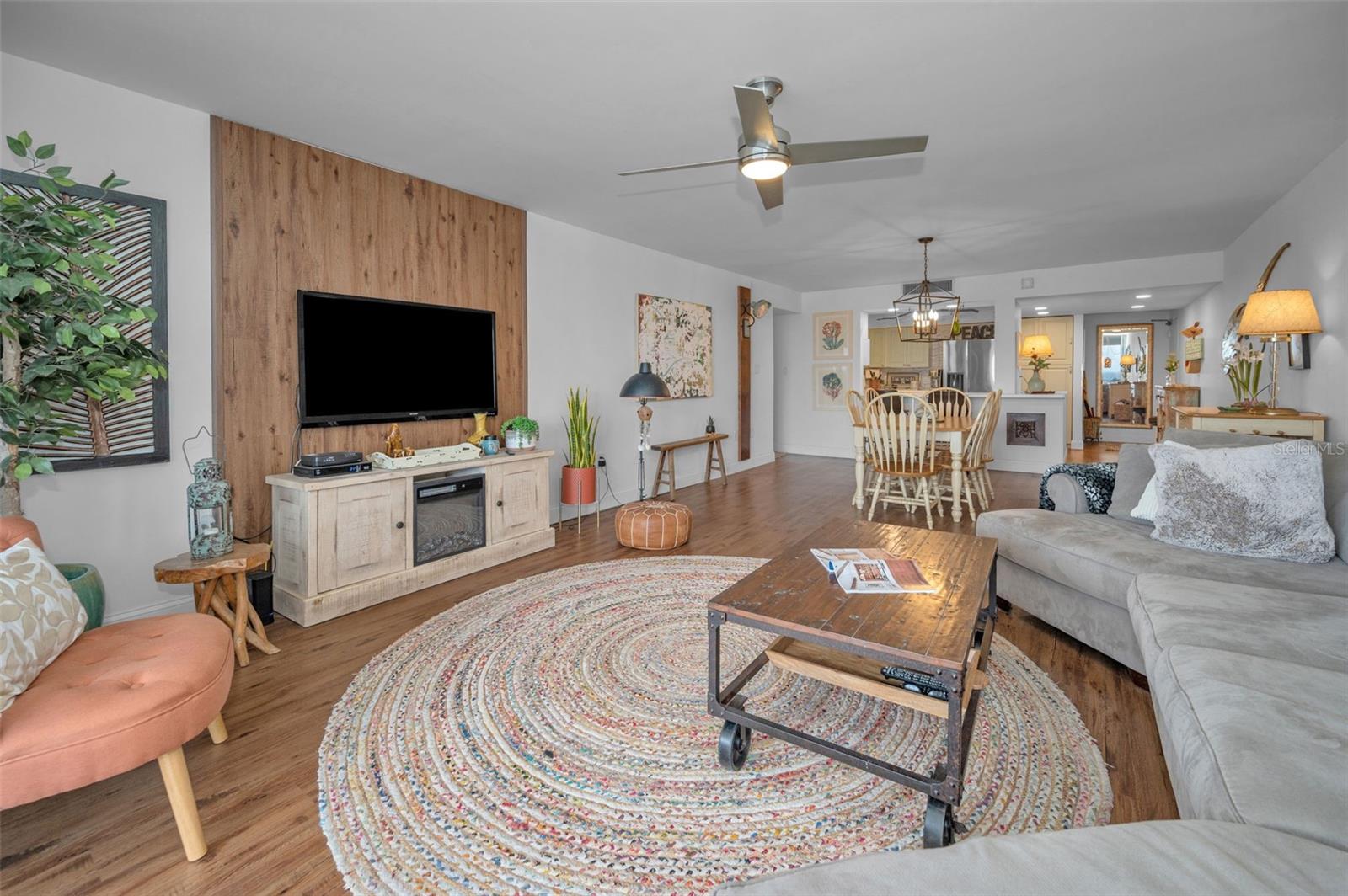 REDINGTON TOWERS BLDG 2 CONDO - Residential