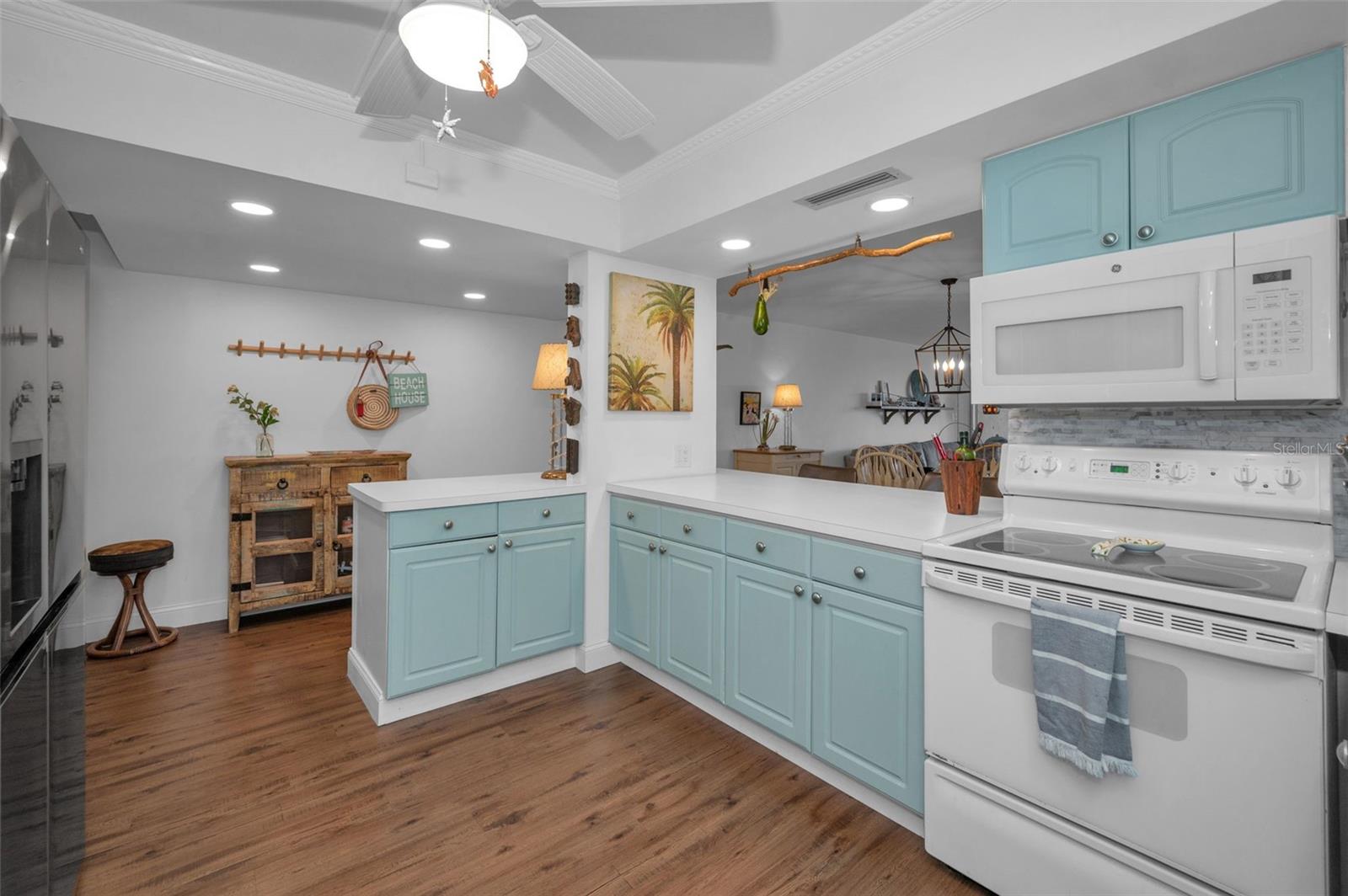 REDINGTON TOWERS BLDG 2 CONDO - Residential