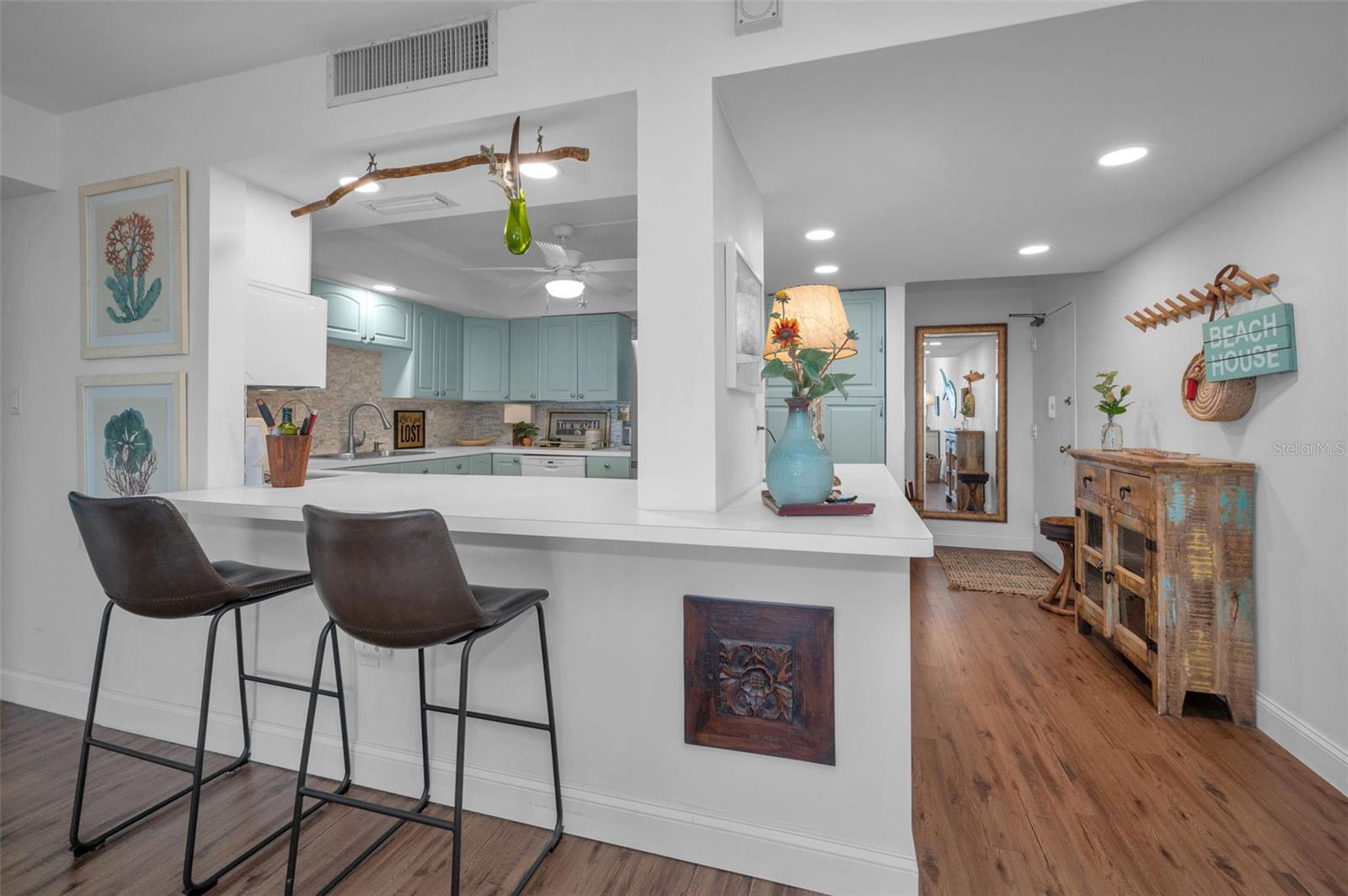 REDINGTON TOWERS BLDG 2 CONDO - Residential