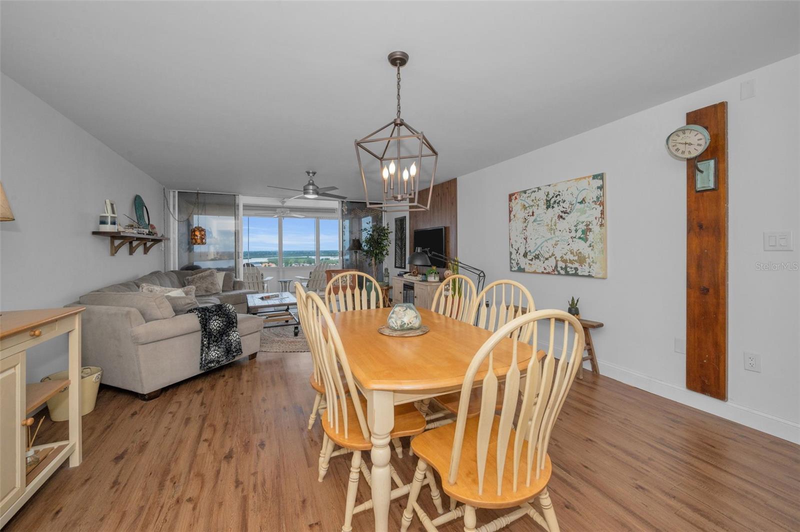 REDINGTON TOWERS BLDG 2 CONDO - Residential