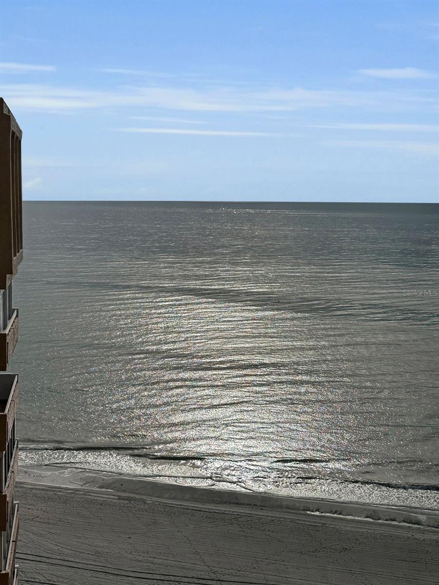 REDINGTON TOWERS BLDG 2 CONDO - Residential