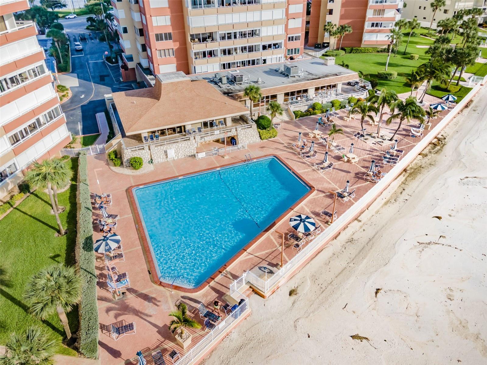 REDINGTON TOWERS BLDG 2 CONDO - Residential